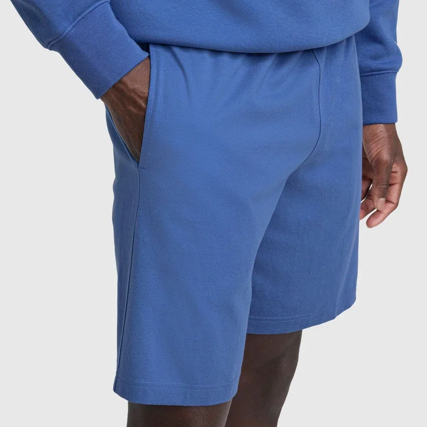 9" lette loungeshorts med C Logo-patch