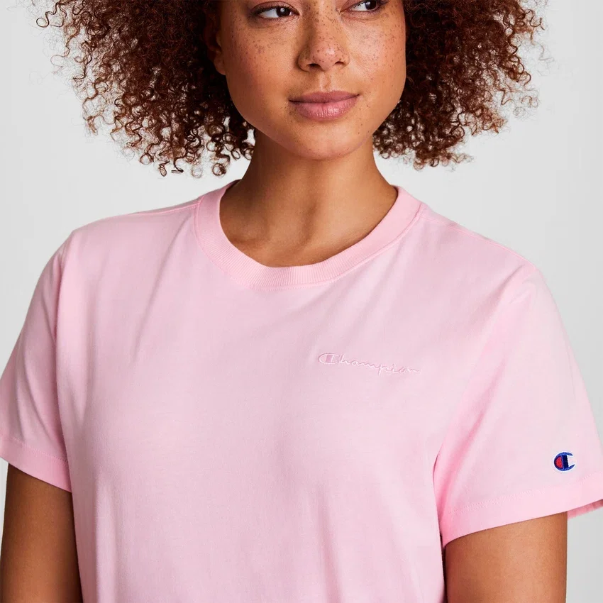 Klassisk T-shirt, ton-i-ton-skrift på venstre bryst